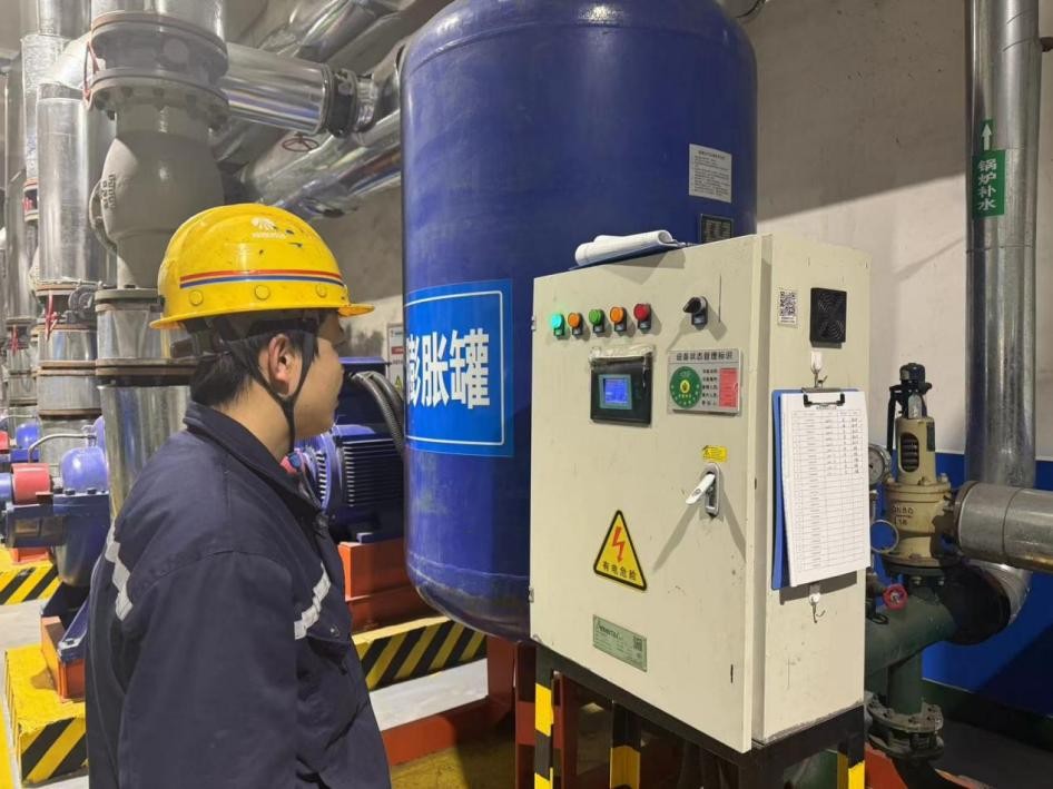 新型能源神木分公司:來看巡檢一線的花樣“風(fēng)采錄”1.jpg 新型能源神木分公司:來看巡檢一線的花樣“風(fēng)采錄”1.jpg